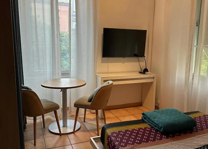 Dans à Ouest Apartamento